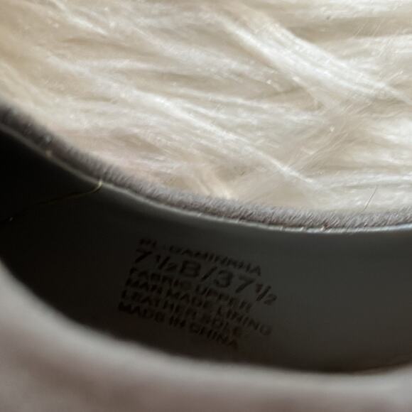 BCBG | Silver Glittery Heels Size 7.5 - Picture 9 of 9